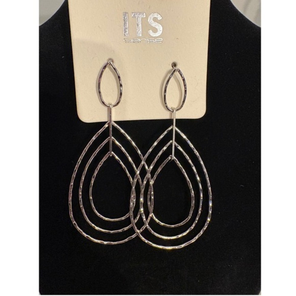 ITS Sense Silver Tone Hammered Multi Tier Teardrop Statement Drop Earrings
